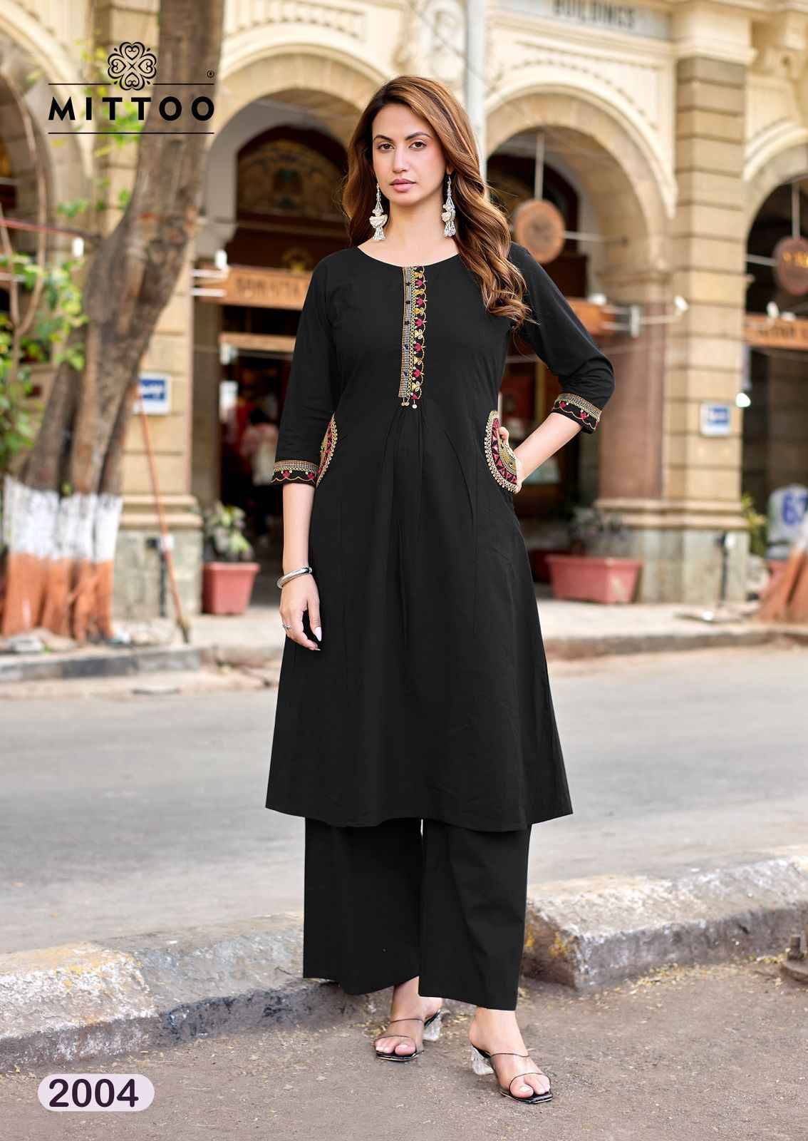 Vanyaa By MITTOO 2001 to 2004 Designer Casuals Wear Collection Rayon Kurtis With Bottom Hand work At Wholesale Price